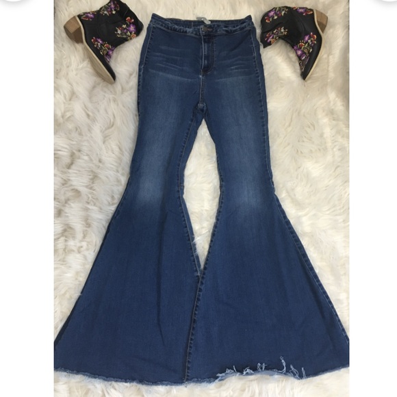 Free People Just Float On Flare Jeans - Picture 3 of 6